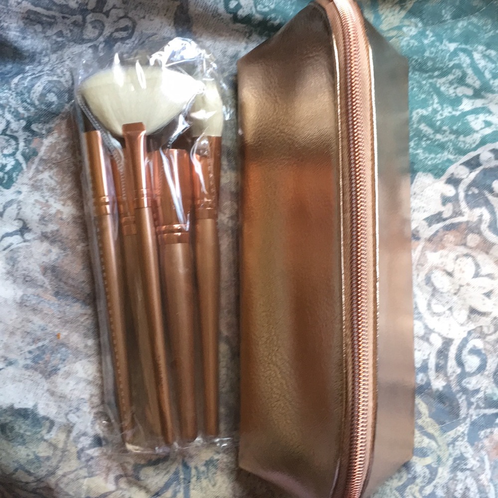 Morphe Limited edition complexion goals brush set - Picture 7 of 7